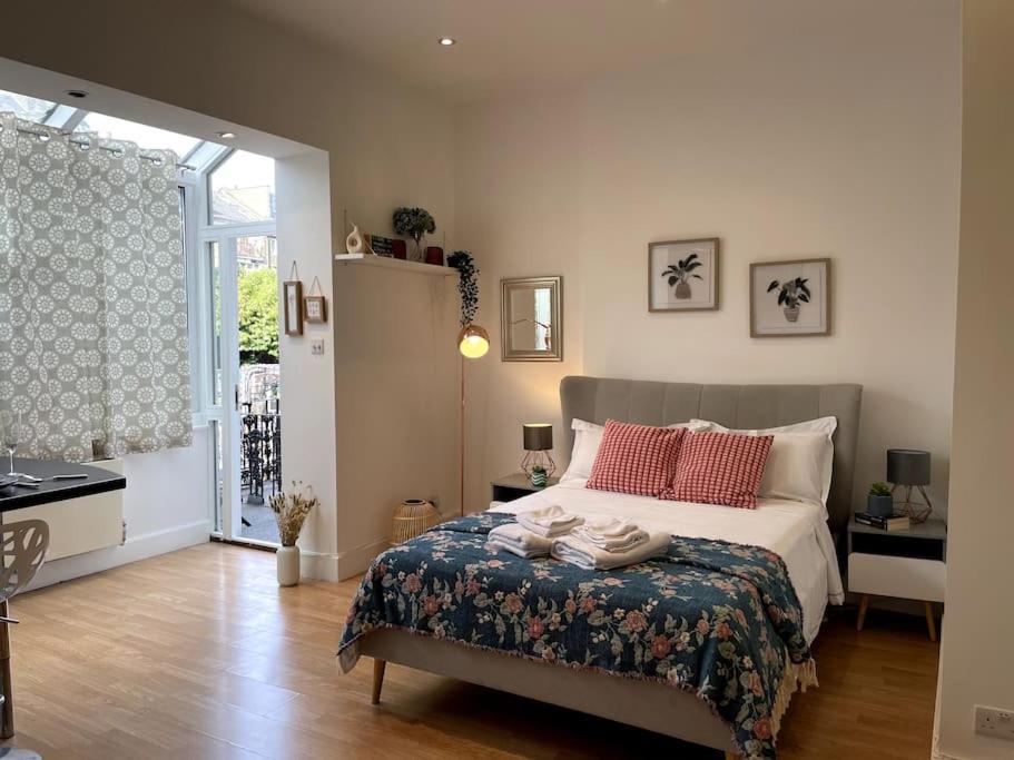 Cute&Cozy Studio Apt In Barons Court London Kültér fotó