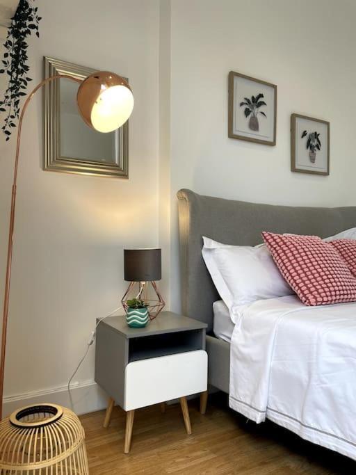 Cute&Cozy Studio Apt In Barons Court London Kültér fotó